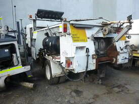 06/2012 ISUZU FS12 850 LONG SERIES 11 CAB CHASSIS WITH FLOCON ASPHALT TRUCK - picture1' - Click to enlarge