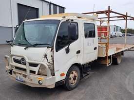 Hino 300 Series 2 - picture1' - Click to enlarge