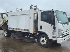 Isuzu NQR450 - picture0' - Click to enlarge