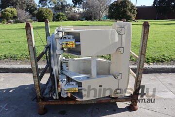 Cascade 3 Ton Paper Roll Clamp - 66G-RCP-B003 Cascade 3 Ton Paper Roll Clamp - 66G-RCP-B003