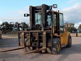 16 Tonne Hyster Forklift For Sale - picture0' - Click to enlarge