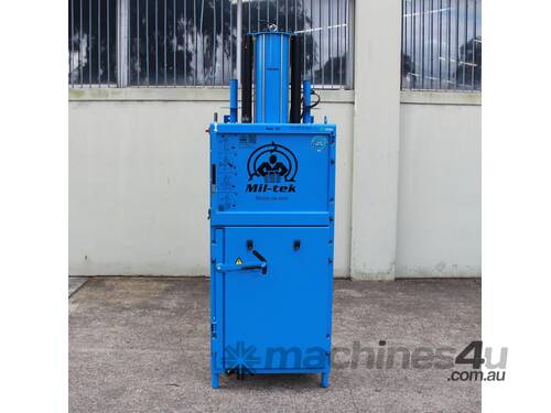 Cardboard & Plastic Baler Compactor