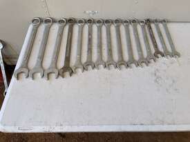 Assorted Spanners x 15 - picture0' - Click to enlarge