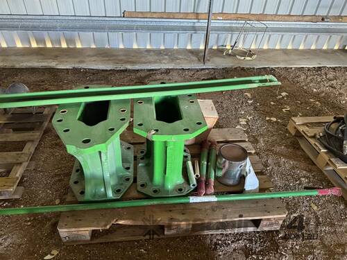 John Deere Header Spacer Kit 