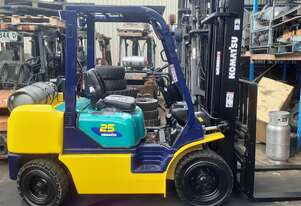 ACTIVE FORKLIFTS - 2.5 tom Komatsu Forklift for sale-3.7m mast solid tyres side shift Starting $1200 ACTIVE FORKLIFTS - 2.5 tom Komatsu Forklift for sale-3.7m mast solid tyres side shift Starting $1200