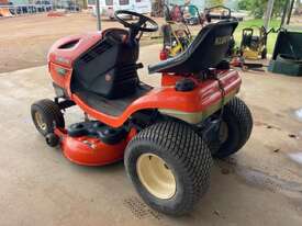 KUBOTA T1880 RIDE ON MOWER  - picture2' - Click to enlarge