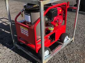 Heated Pressure Washer - picture0' - Click to enlarge