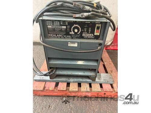 caption Lincoln DC-600 sub arc welder power source with leads/cables.