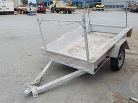 Custom box Trailer - picture1' - Click to enlarge