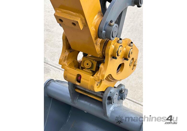 caption Hysoon HY17 Premium Mini Excavator 1.7T