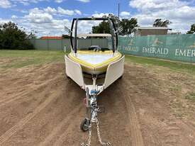 SKICRAFT ROBERTS SKI BOAT - picture0' - Click to enlarge