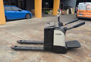 CROWN 2T Electric Ride-On Pallet Mover