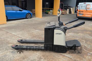 CROWN 2T Electric Ride-On Pallet Mover