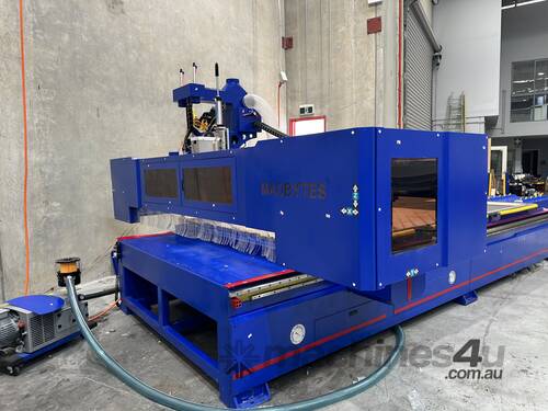 High-performance, flexible Cnc machine for wood with carpentry and large industrial solutions.