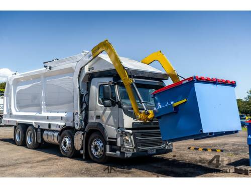 Volvo FMX11 Waste disposal Truck