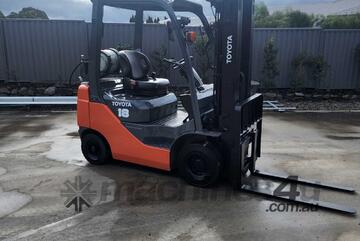 Toyota Forklift 1.8T Container Mast
