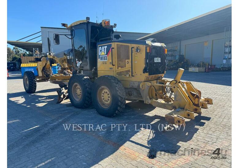 caption CAT 12M Motor Graders