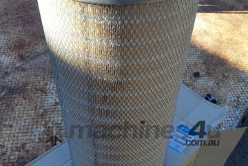 DONALDSON Air Filter Caterpillar CAT 375 Excavator 300 Series 3406C Engine