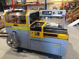  Shrink wrap machine - picture0' - Click to enlarge