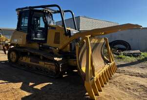 New 2024 Cat D6K Dozer Stick Rake. New 2024 Cat D6K Dozer Stick Rake.