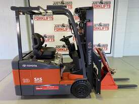2015 Toyota 7FBE18 3 STAGE MAST 3-wheel electric new 2024 48V battery Low hours  - picture0' - Click to enlarge