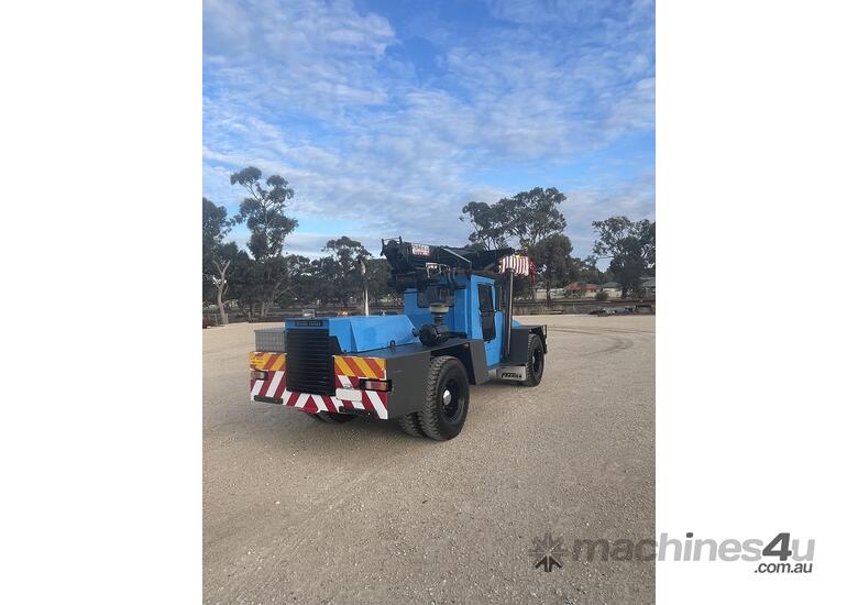 caption GLEASON CRANES 1988 FRANNA 4WD 12 PICK AND CARRY