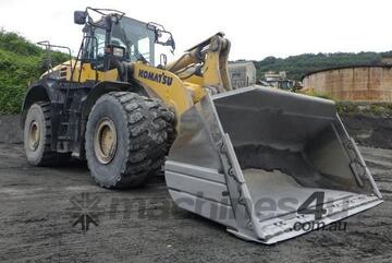 Komatsu WA500-8 Loader/Tool Carrier Loader