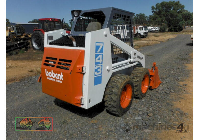 (8195) 743 Bobcat Skid Steer (Maryborough, VIC)