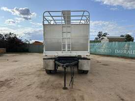 2003 HAULMARK 2DT DOG TRAILER - picture0' - Click to enlarge