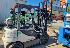 CROWN CG25E-5 2.5T 4m Forklift Container Mast