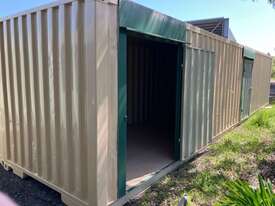 40 Foot Shipping Container - picture2' - Click to enlarge