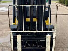 YALE GLP25 Counterbalance Forklift - picture0' - Click to enlarge