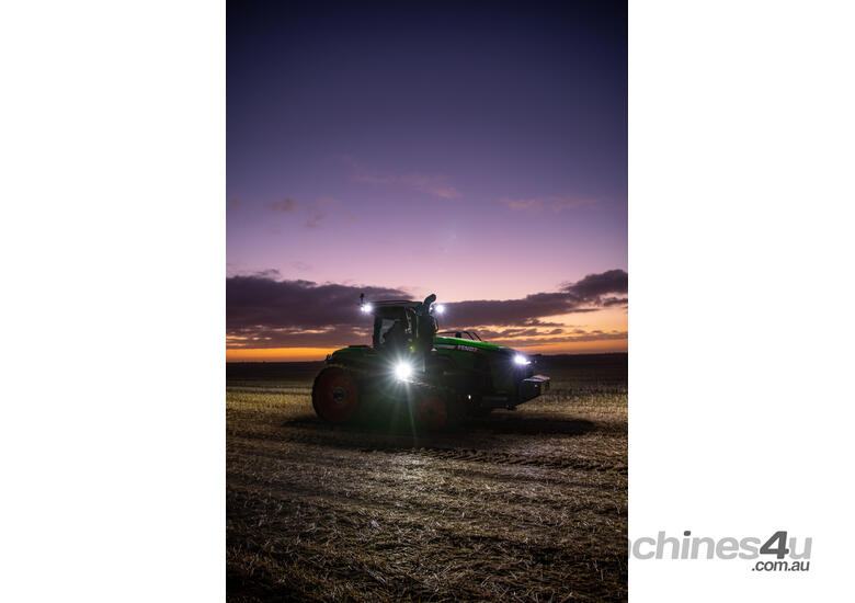 Fendt 1100 Vario MT Tractor - Suspension Chassis For 100% Comfort