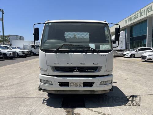 2020 Mitsubishi Fighter 4x2 Skip Bin