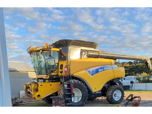 New Holland CR960 Header(Combine) Harvester/Header