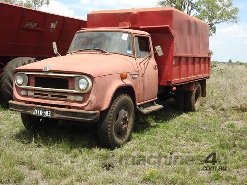 Inter C1600 truck, petrol, tipper, red bin