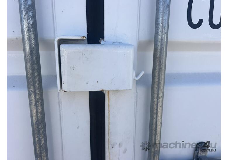 caption Used Shipping Container purchased in 2019 re-sprayed in 2 Pac white, 40ft High Cube container