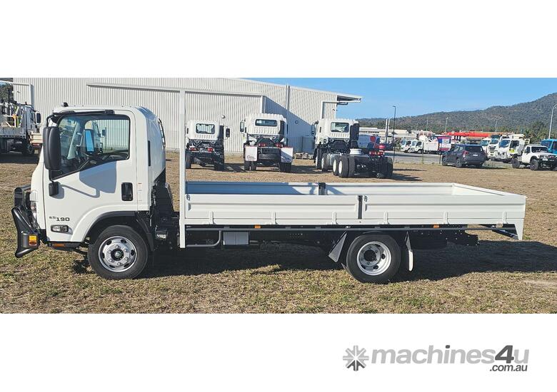 2024 Isuzu NPR 65/45-190 MWB  Tray Dropside