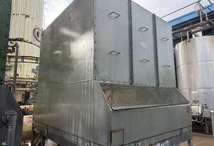 Cooling tower White 2.9m x 3.4m x 4.1m high Stand 1m high