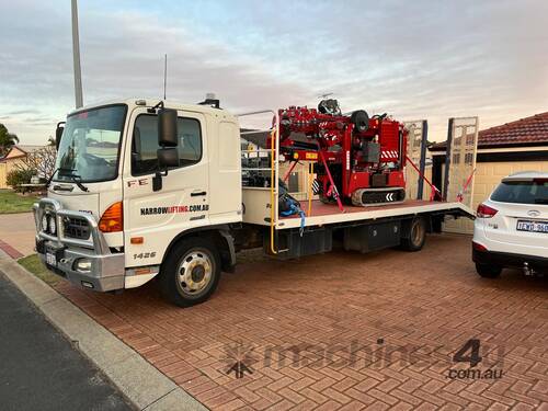 Hino Beavertail 2015 6T load capacity - Hire