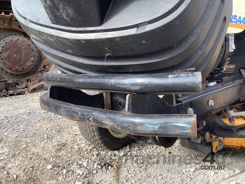 caption Cub Cadet GT2544 Ride On Mower
