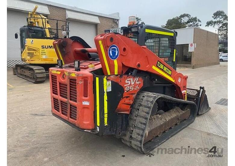 caption Kubota SVL95-2