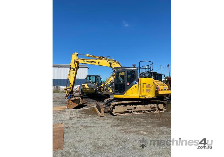 caption 2017 Sumitomo SH145X-6