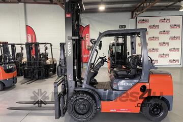 2015 TOYOTA 32-8FGJ30 6000mm FSV 3 STAGE MAST WIDE CARRIAGE 1650mm
