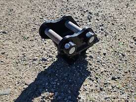 Unused Captok Quick Coupler To Suit 1-2 Ton Excavator, Pin Hole 1