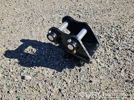 Unused Captok Quick Coupler To Suit 1-2 Ton Excavator, Pin Hole 1