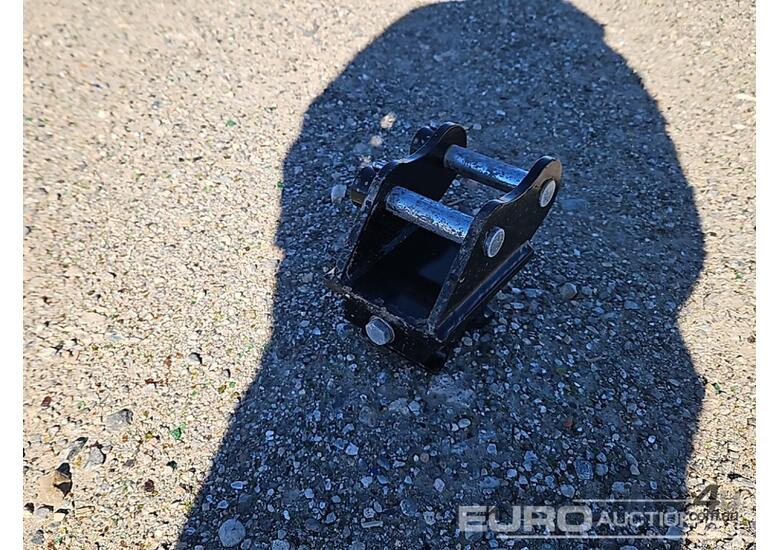 caption Unused Captok Quick Coupler To Suit 1-2 Ton Excavator, Pin Hole 1