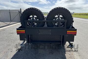2021 Long Haul T-Rex T3 Camper