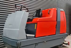 Hako RIDE-ON SCRUBBER