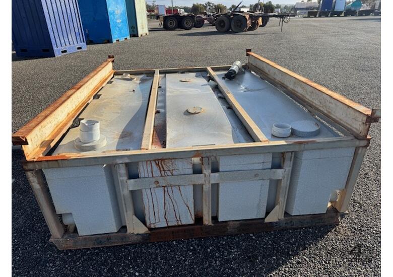 caption Ablution Storage Tank 1900x2430 2000L with steel frame